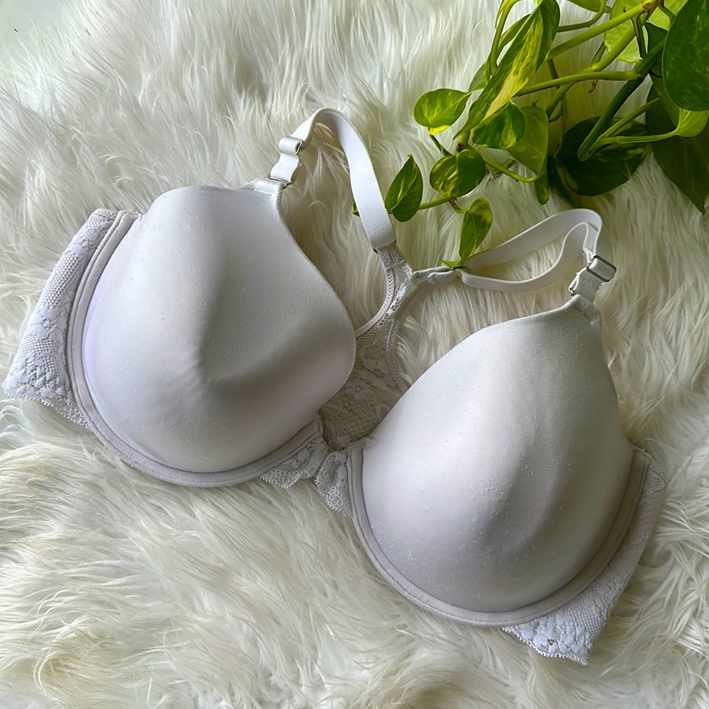 38DD White racer back bra with front clip closure